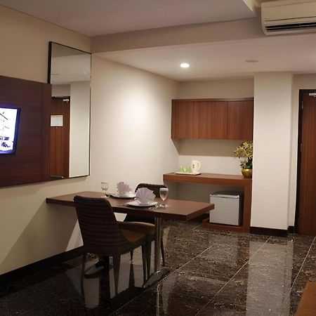 เอเทรียม พรีเมียร์ จิลาแก็ป Hotel ชีลาชัป ภายนอก รูปภาพ