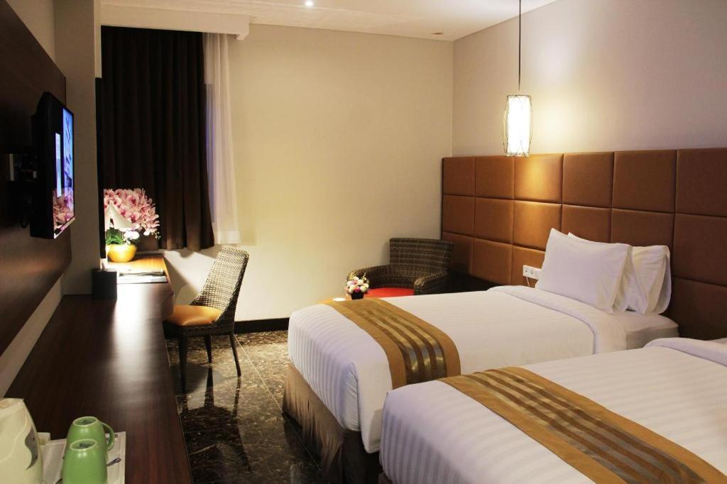 เอเทรียม พรีเมียร์ จิลาแก็ป Hotel ชีลาชัป ภายนอก รูปภาพ