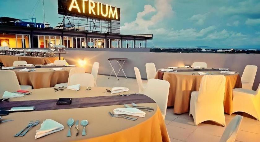 เอเทรียม พรีเมียร์ จิลาแก็ป Hotel ชีลาชัป ภายนอก รูปภาพ