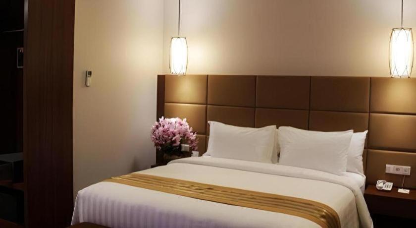 เอเทรียม พรีเมียร์ จิลาแก็ป Hotel ชีลาชัป ภายนอก รูปภาพ