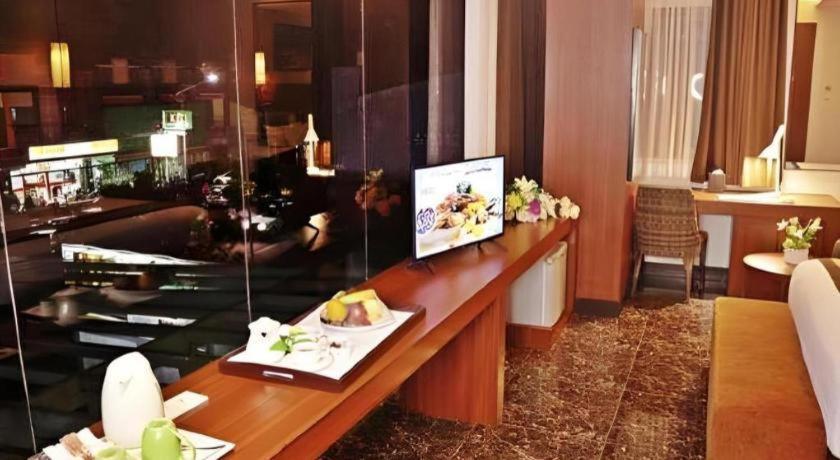 เอเทรียม พรีเมียร์ จิลาแก็ป Hotel ชีลาชัป ภายนอก รูปภาพ