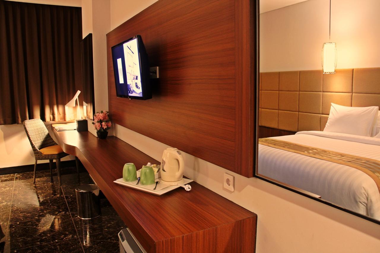 เอเทรียม พรีเมียร์ จิลาแก็ป Hotel ชีลาชัป ภายนอก รูปภาพ